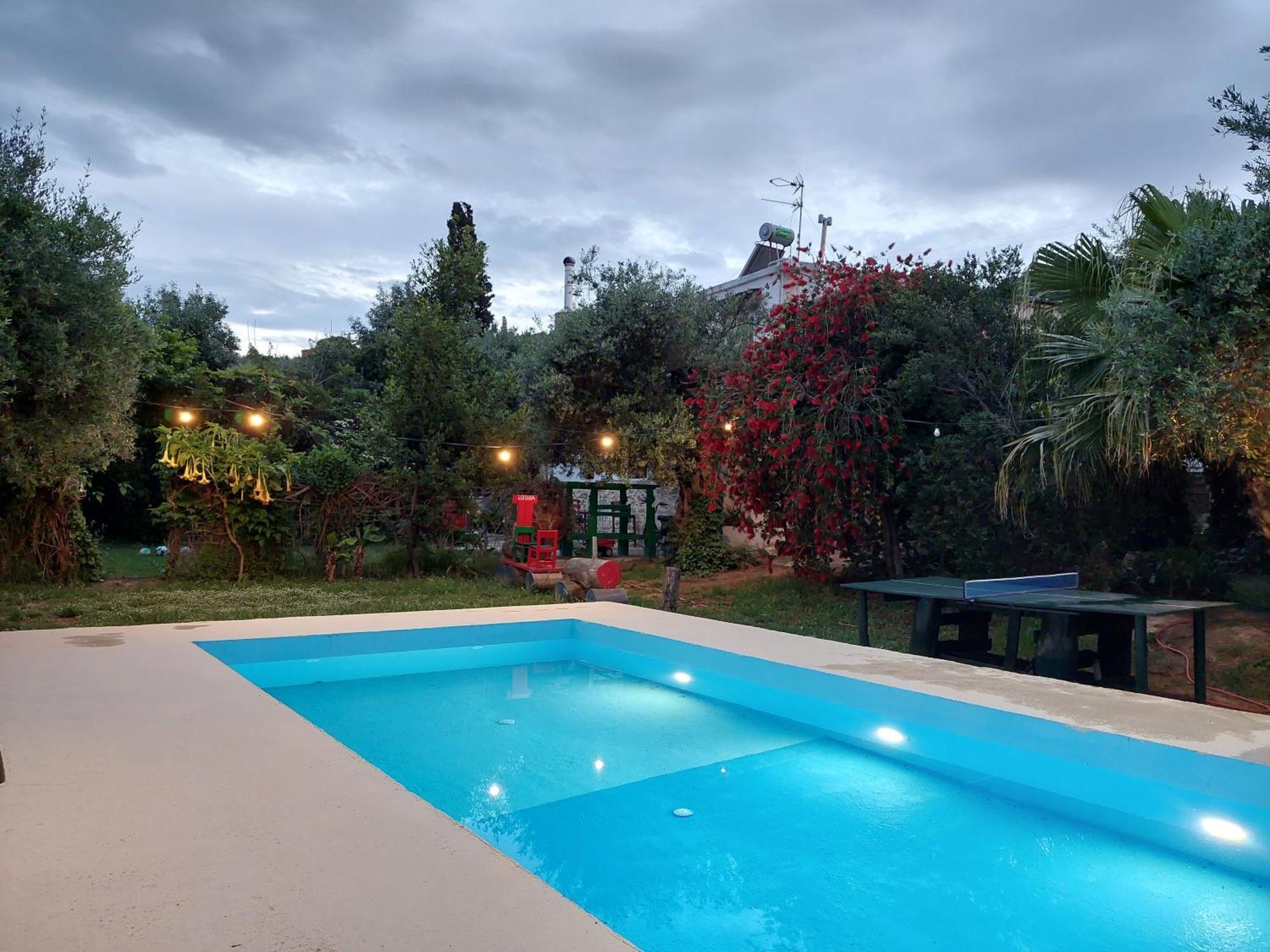 Sofiana'S Garden Retreat With Private Pool Apartamento Dhrapaniás Quarto foto