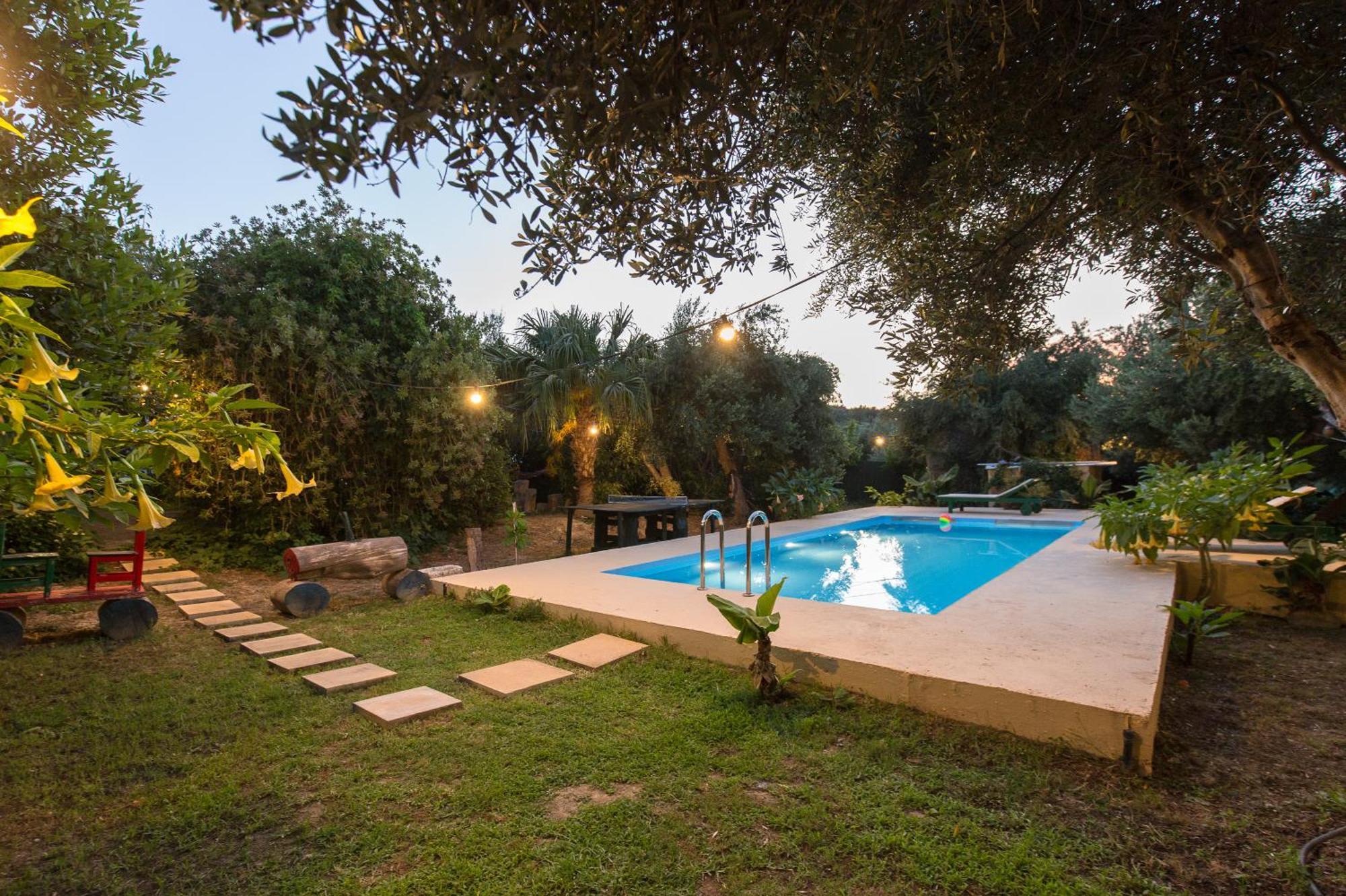 Sofiana'S Garden Retreat With Private Pool Apartamento Dhrapaniás Exterior foto